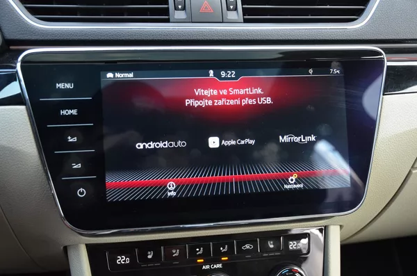 Škoda Superb 2.0 TSi 206kW DSG 4x4 L&K / ČR - foto 41