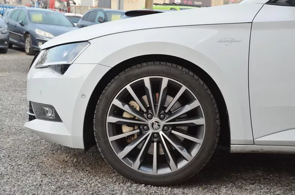 Škoda Superb 2.0 TSi 206kW DSG 4x4 L&K / ČR - foto 7