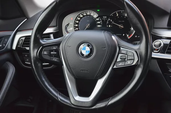 BMW Řada 5 520d xDrive 140kW / ČR - foto 24