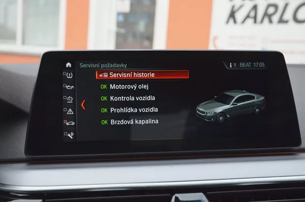 BMW Řada 5 520d xDrive 140kW / ČR - foto 35