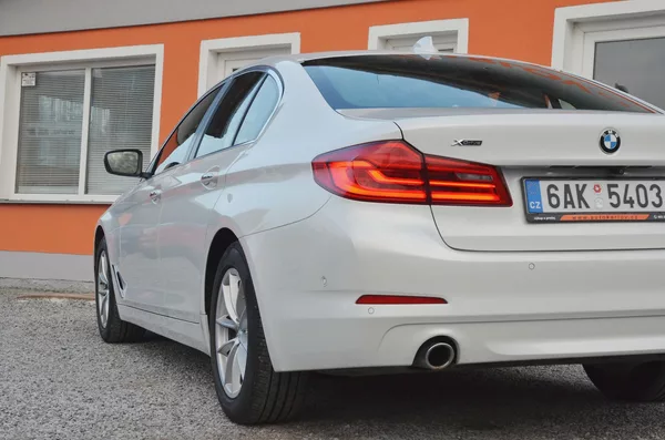 BMW Řada 5 520d xDrive 140kW / ČR - foto 9
