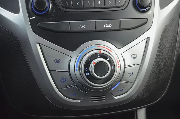 Hyundai ix20 1.4i 66kW / ČR / 1.MAJITEL - foto 27
