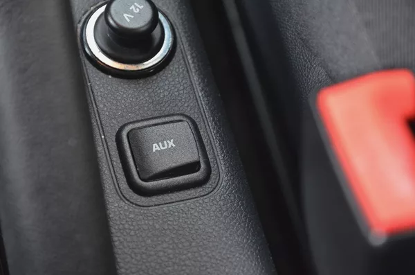 Škoda Fabia 1.2 TSi 63kW AMBITION / ALU - foto 29