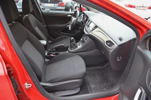 Opel Astra 1.0T 77kW Enjoy / ČR /61.900km - foto 12