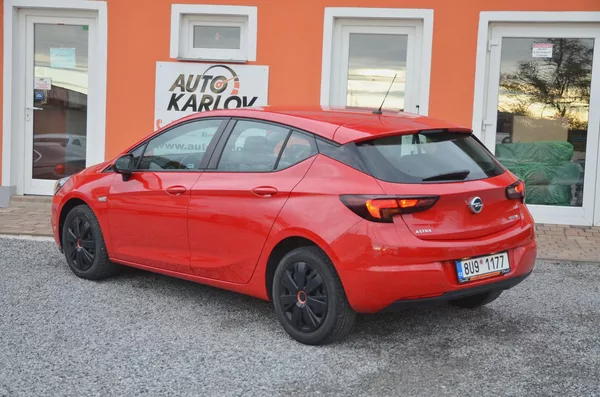 Opel Astra 1.0T 77kW Enjoy / ČR /61.900km - foto 4