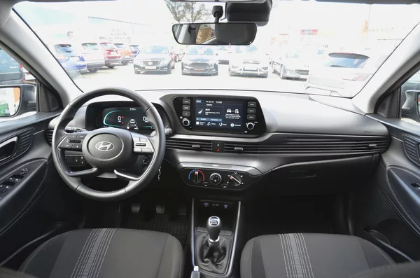 Hyundai i20 1.2i 62kW / ČR / 8.000km - foto 18
