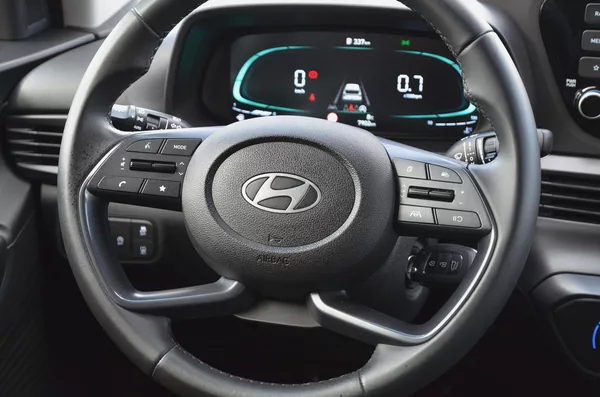 Hyundai i20 1.2i 62kW / ČR / 8.000km - foto 20