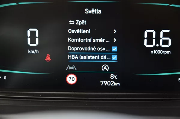 Hyundai i20 1.2i 62kW / ČR / 8.000km - foto 27