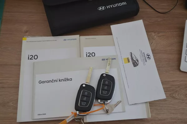 Hyundai i20 1.2i 62kW / ČR / 8.000km - foto 35