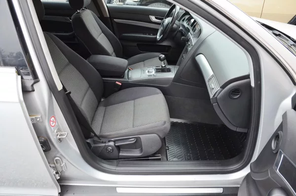 Audi A6 2.4i V6 130kW / STK 05/2026 - foto 12