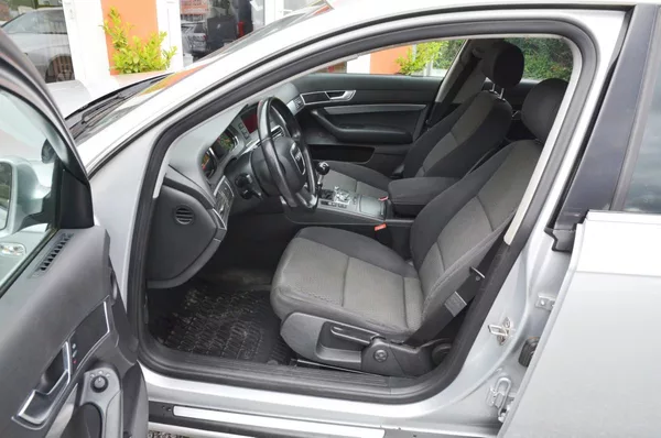 Audi A6 2.4i V6 130kW / STK 05/2026 - foto 15