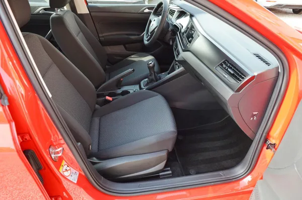 Volkswagen Polo 1.0 MPi / 1.MAJ. / KLIMATIZACE - foto 10
