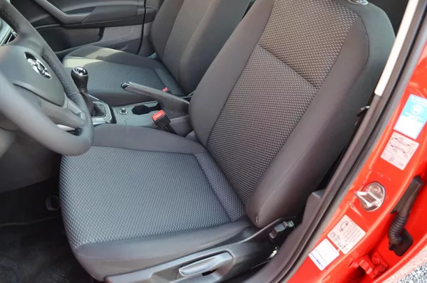 Volkswagen Polo 1.0 MPi / 1.MAJ. / KLIMATIZACE - foto 14