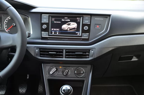 Volkswagen Polo 1.0 MPi / 1.MAJ. / KLIMATIZACE - foto 18