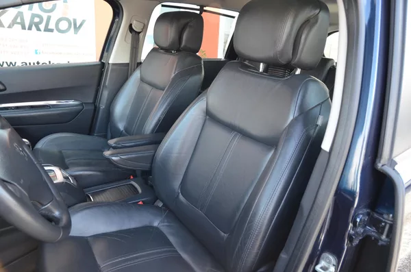 Peugeot 5008 1.6 HDi 80kW AT / 7 MÍST - foto 18