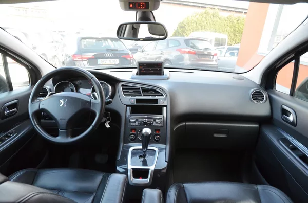 Peugeot 5008 1.6 HDi 80kW AT / 7 MÍST - foto 19