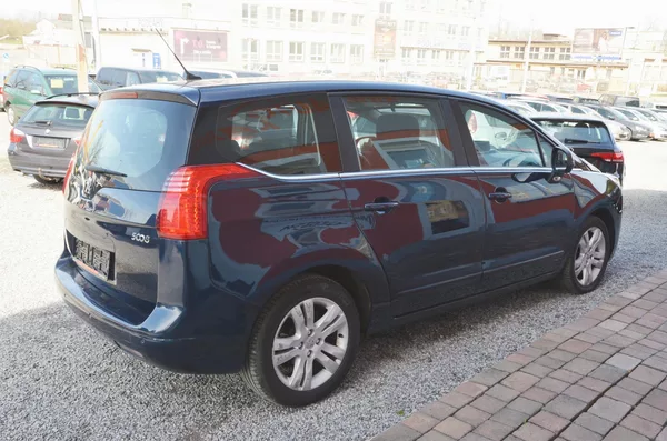 Peugeot 5008 1.6 HDi 80kW AT / 7 MÍST - foto 6