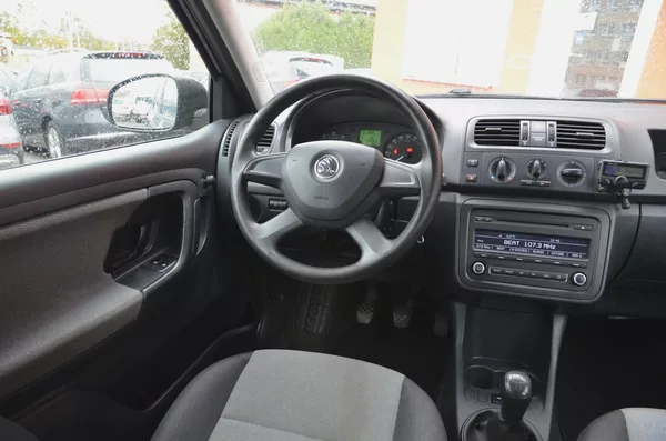 Škoda Fabia 1.2i 44kW ACTIVE KLIMATIZACE - foto 11