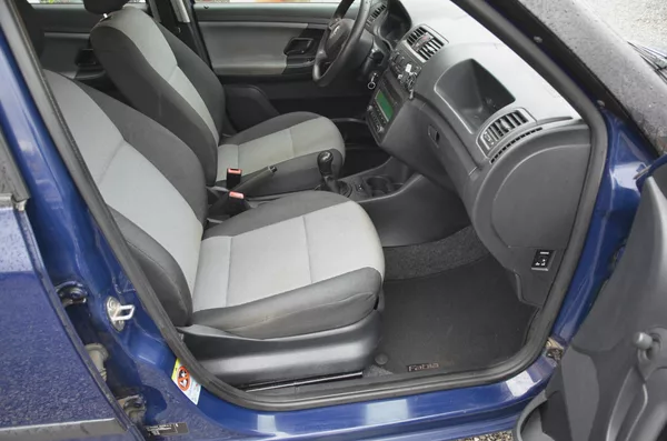 Škoda Fabia 1.2i 44kW ACTIVE KLIMATIZACE - foto 7