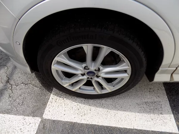 Ford Kuga 2.0TDCi/Individual/AWD/AT/ - foto 39
