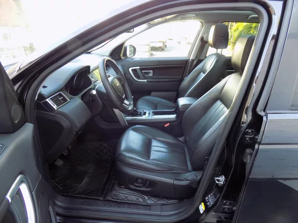 Land Rover Discovery Sport 2.0TD4/AWD/7.Míst/PANO/LED/ - foto 13