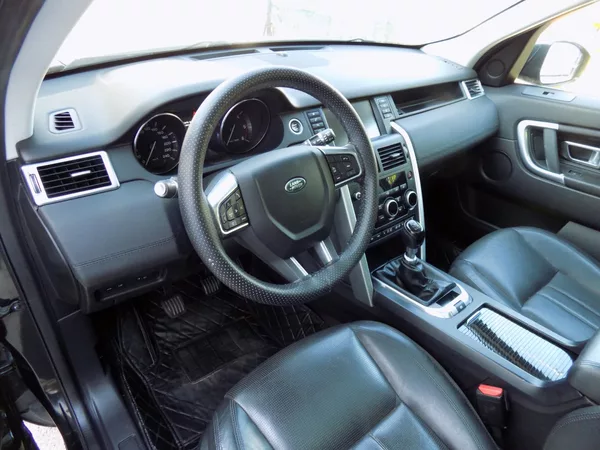 Land Rover Discovery Sport 2.0TD4/AWD/7.Míst/PANO/LED/ - foto 14