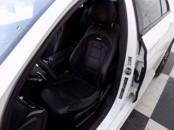 Mercedes-Benz Třídy E 53AMG/4-Matic/1.Maj.ČR/Led/ - foto 16