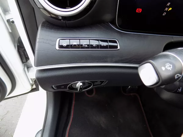 Mercedes-Benz Třídy E 53AMG/4-Matic/1.Maj.ČR/Led/ - foto 24