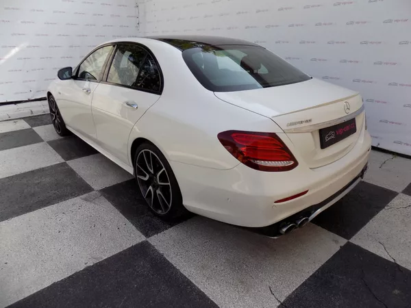 Mercedes-Benz Třídy E 53AMG/4-Matic/1.Maj.ČR/Led/ - foto 3
