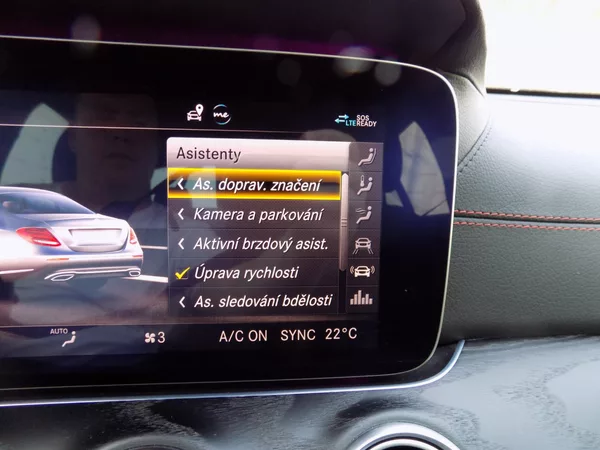 Mercedes-Benz Třídy E 53AMG/4-Matic/1.Maj.ČR/Led/ - foto 36