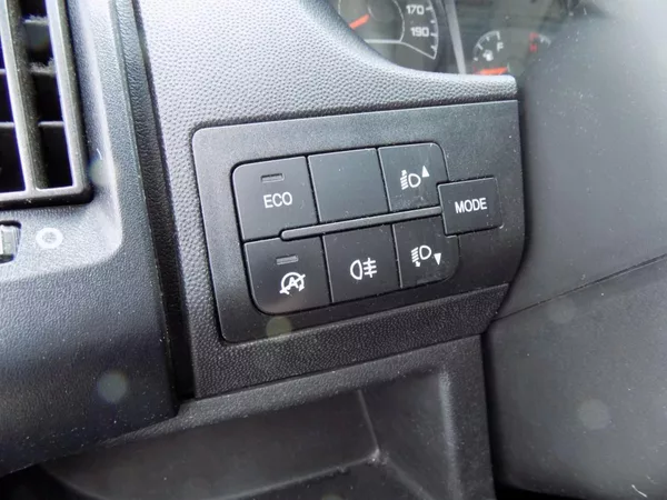 Renault Trafic 1.6DCI/L1H1/Pojízdná dílna/DPH - foto 19