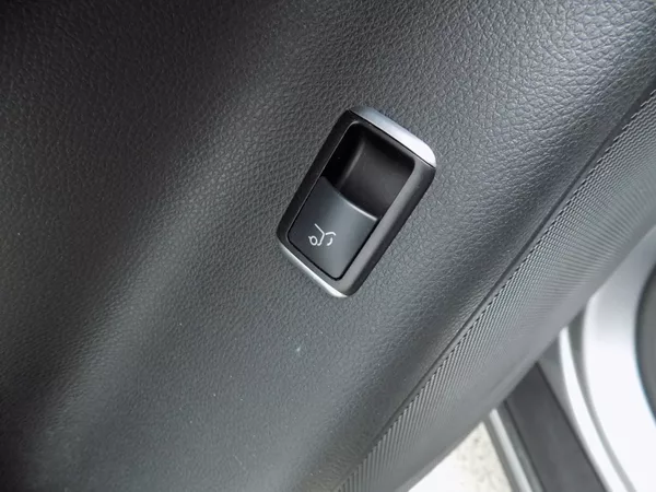 Mercedes-Benz Třídy M 350d/4-Matic/LED/ČR/DPH/ - foto 22