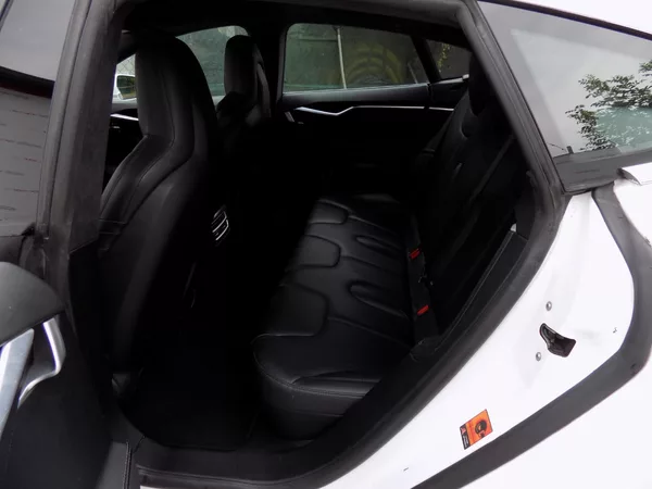 Tesla Model S P90D-780PS Nabíjení zdarma - foto 16