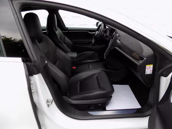 Tesla Model S P90D-780PS Nabíjení zdarma - foto 17