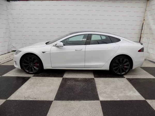 Tesla Model S P90D-780PS Nabíjení zdarma - foto 2