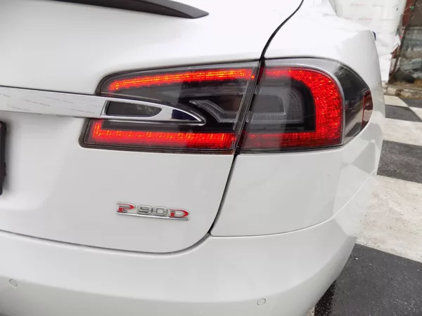 Tesla Model S P90D-780PS Nabíjení zdarma - foto 43