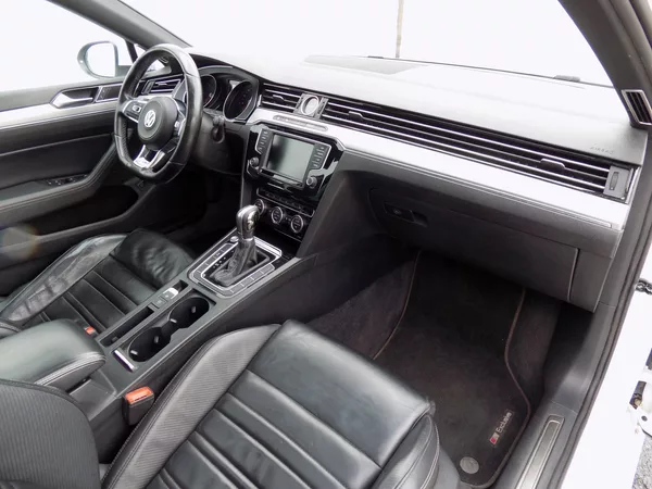 Volkswagen Passat 2.0TDI/R-Line/Pano/DSG/LED/ - foto 20