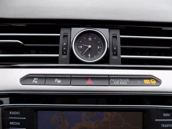 Volkswagen Passat 2.0TDI/R-Line/Pano/DSG/LED/ - foto 38