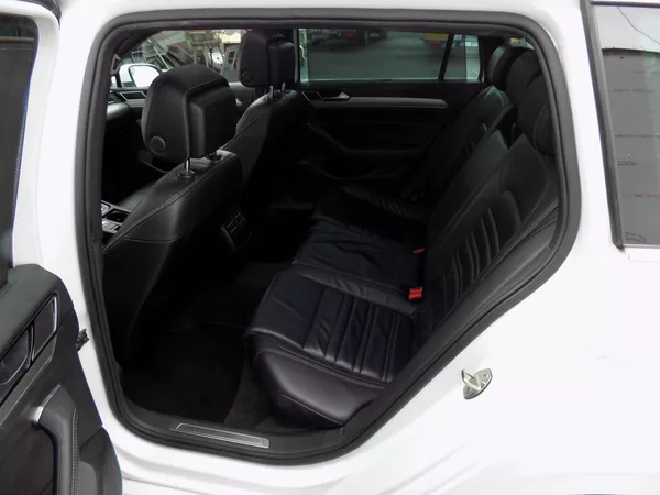 Volkswagen Passat 2.0TDI/R-Line/Pano/DSG/LED/ - foto 13