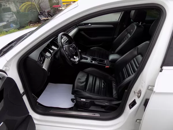 Volkswagen Passat 2.0TDI/R-Line/Pano/DSG/LED/ - foto 16