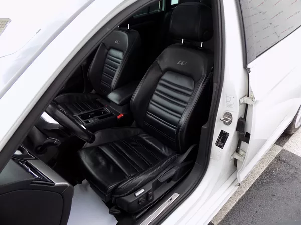 Volkswagen Passat 2.0TDI/R-Line/Pano/DSG/LED/ - foto 18