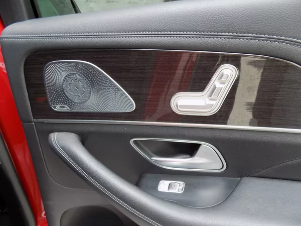 Mercedes-Benz GLE 300d/4-Matic/Full-Led/ - foto 23