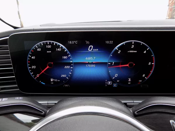 Mercedes-Benz GLE 300d/4-Matic/Full-Led/ - foto 33