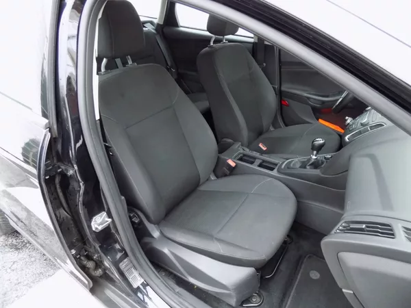 Ford Focus 1.0/Eco-Boost/Klimatizace/ - foto 16