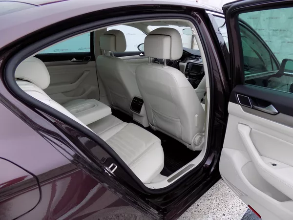 Volkswagen Passat 2.0TDI/DSG/4x4/NAVI/LED/ČR/ - foto 19