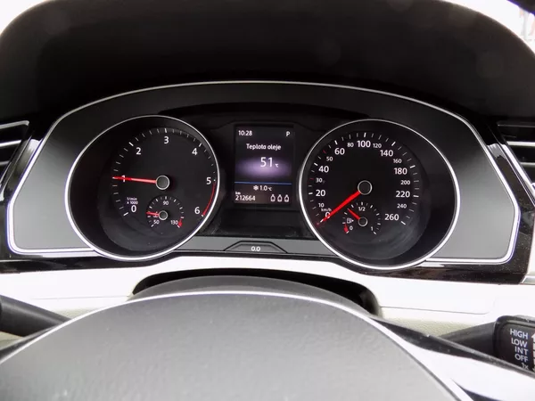 Volkswagen Passat 2.0TDI/DSG/4x4/NAVI/LED/ČR/ - foto 29