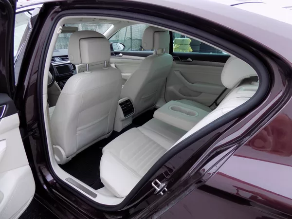 Volkswagen Passat 2.0TDI/DSG/4x4/NAVI/LED/ČR/ - foto 11