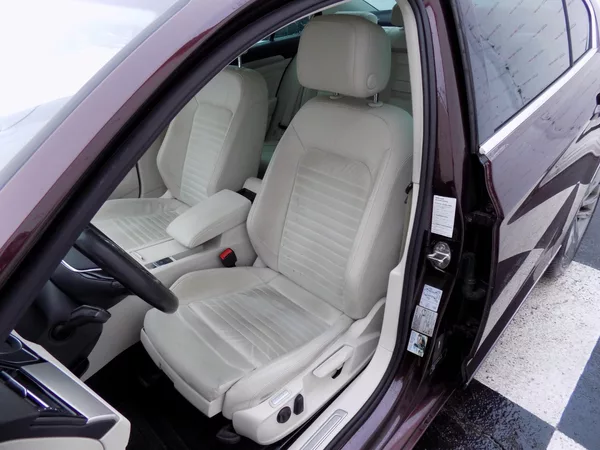 Volkswagen Passat 2.0TDI/DSG/4x4/NAVI/LED/ČR/ - foto 14