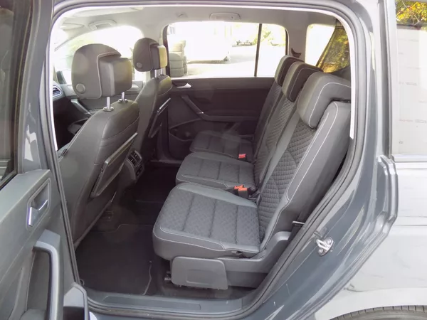 Volkswagen Touran 1.6TDI/JOIN/DSG/NAVI/LED/DPH/ - foto 9