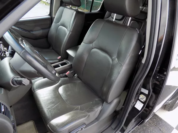 Nissan Pathfinder 2.5DCi/4x4/7.Míst/ - foto 10